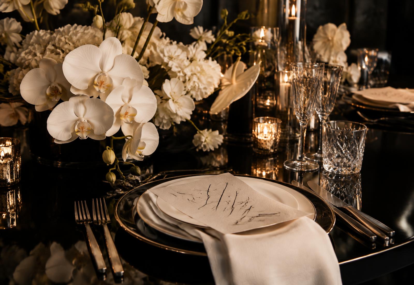 Fine floral and table details prepared for a celebration